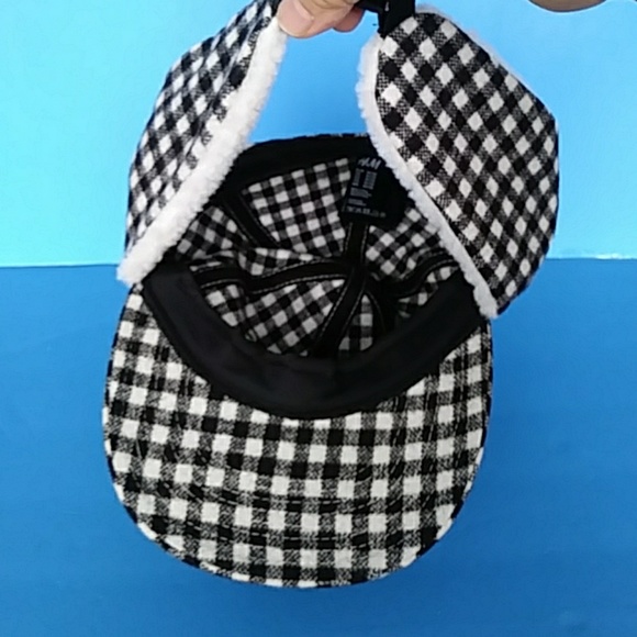 BRAN NEW H & M UNISEX TRAPPER WINTER HAT - Picture 5 of 8